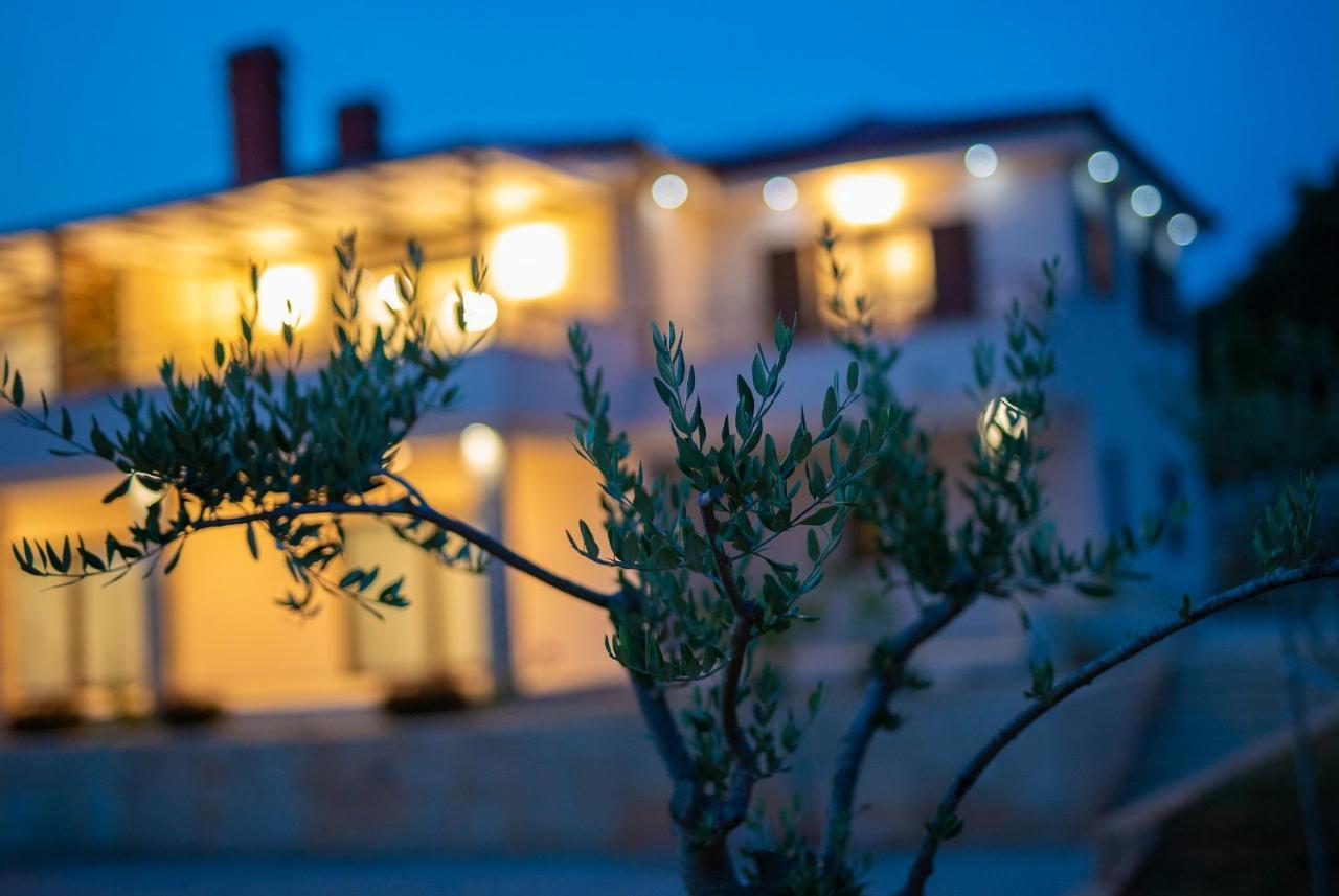 Luxury Apartments Villa Stina Pinezići Exterior foto