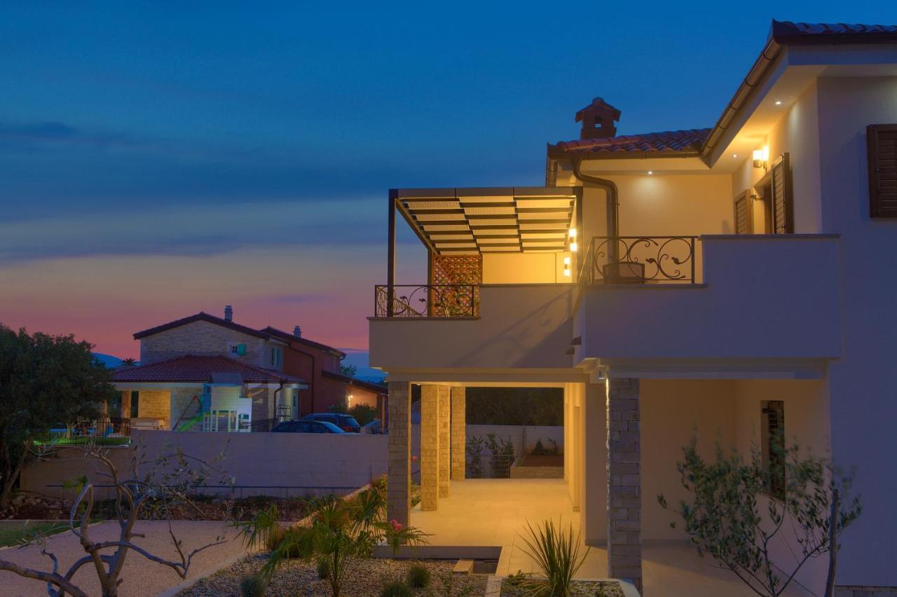 Luxury Apartments Villa Stina Pinezići Exterior foto