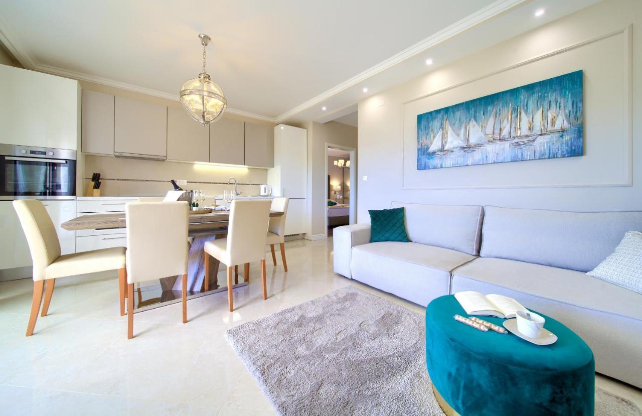 Luxury Apartments Villa Stina Pinezići Exterior foto