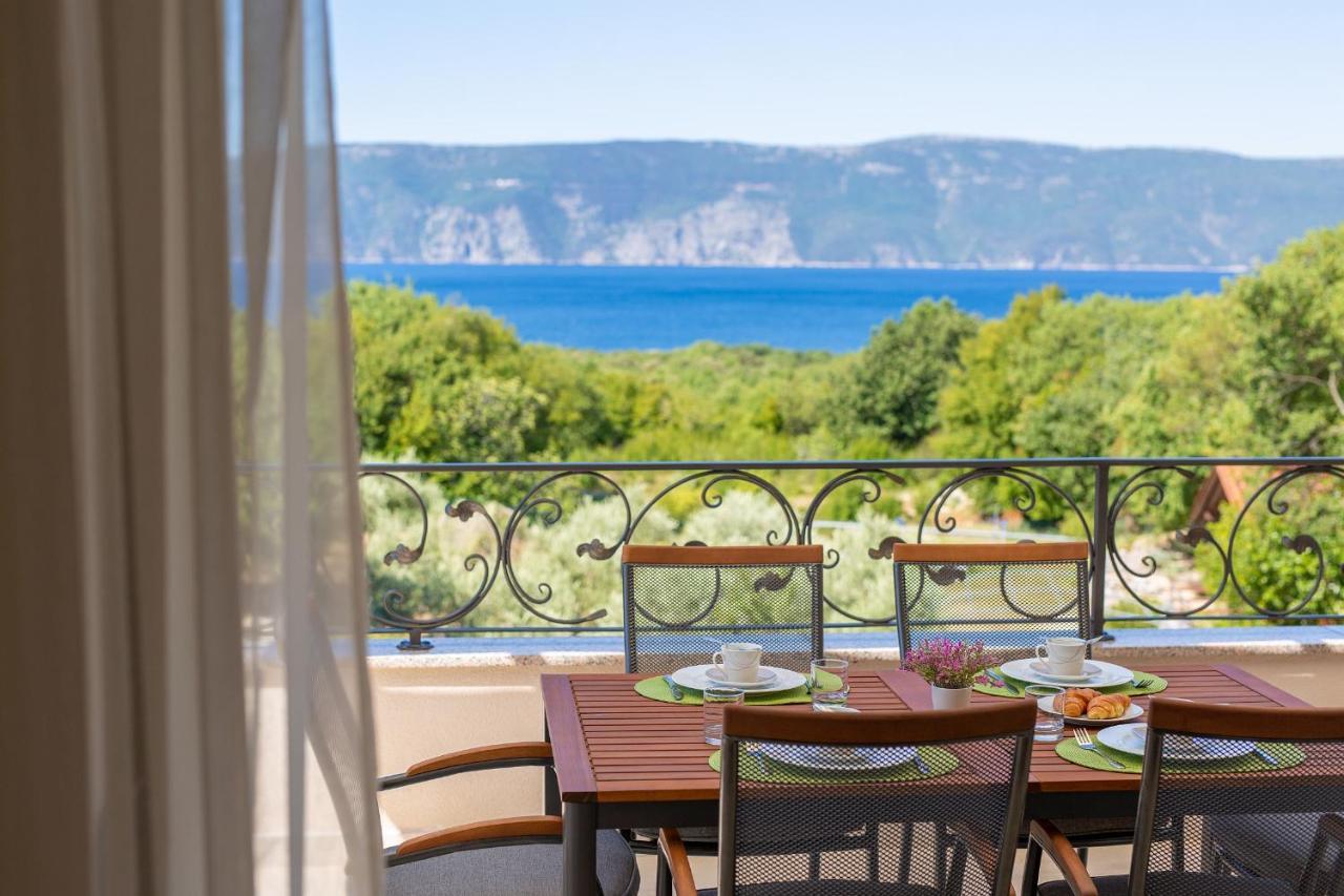 Luxury Apartments Villa Stina Pinezići Exterior foto